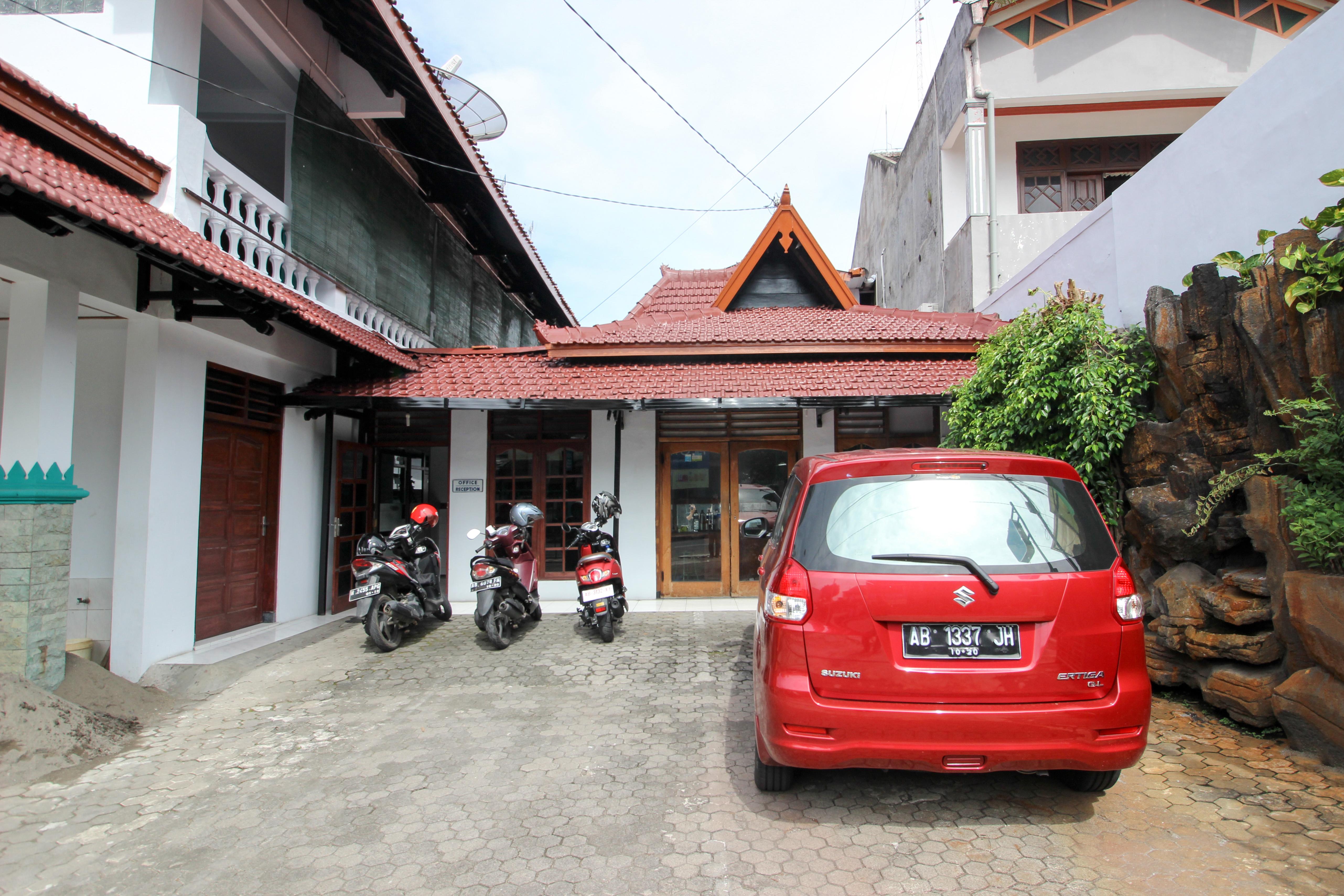 Reddoorz Plus Near Alun Alun Selatan Yogyakarta Eksteriør bilde